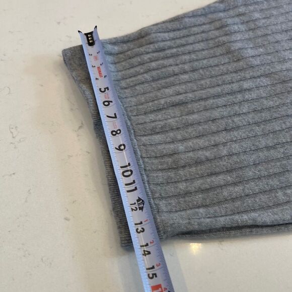 Quince 100% Cashmere Grey Ribbed Midi Skirt Size Small - Picture 5 of 9